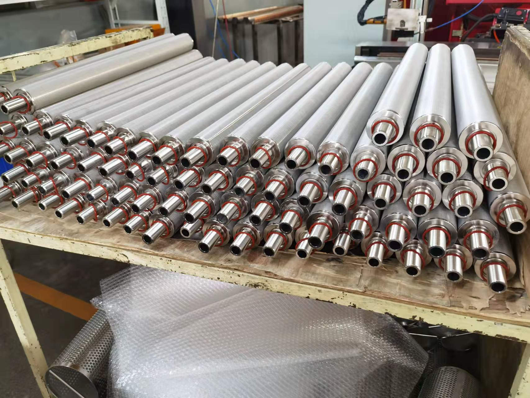 陜西客戶定購(gòu)的非標(biāo)定制不銹鋼燒結(jié)濾芯